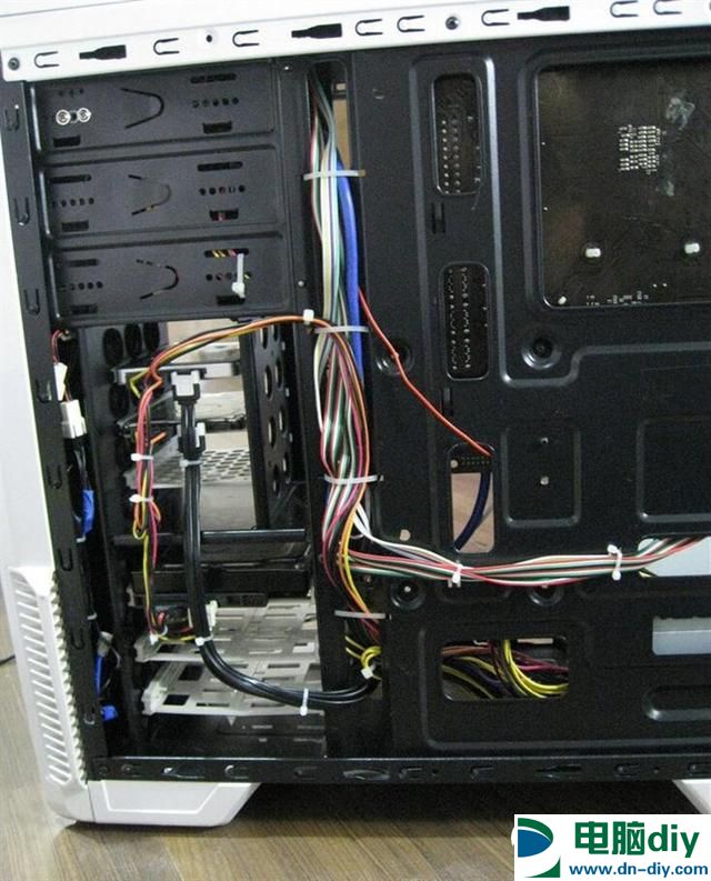 电脑主机怎么清理灰尘 台式电脑清理灰尘图文教程